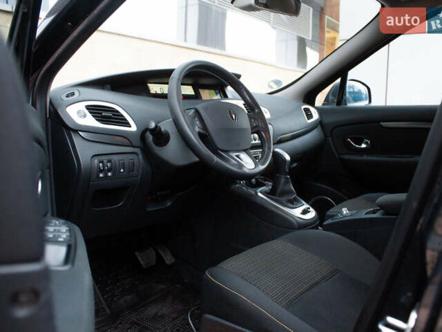 Серый Рено Сценик, объемом двигателя 2 л и пробегом 130 тыс. км за 8200 $, фото 9 на Automoto.ua