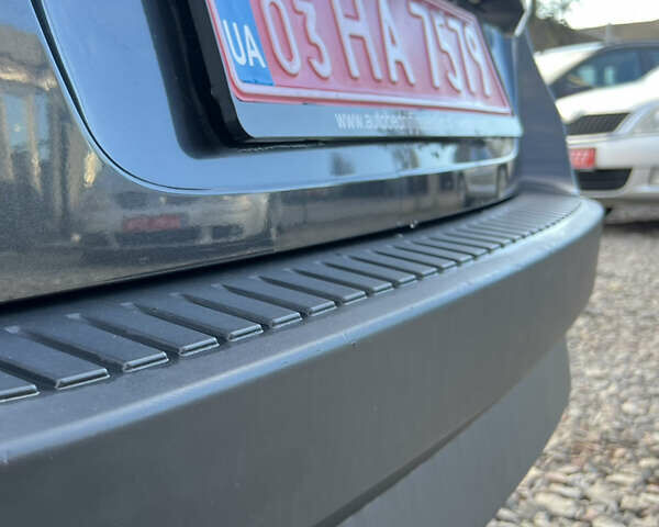 Сірий Рено Сценік, об'ємом двигуна 1.6 л та пробігом 237 тис. км за 7650 $, фото 17 на Automoto.ua