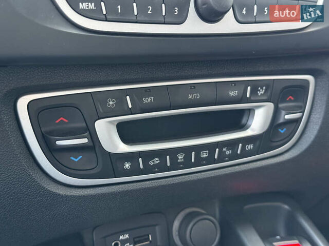 Сірий Рено Сценік, об'ємом двигуна 1.46 л та пробігом 265 тис. км за 5350 $, фото 16 на Automoto.ua