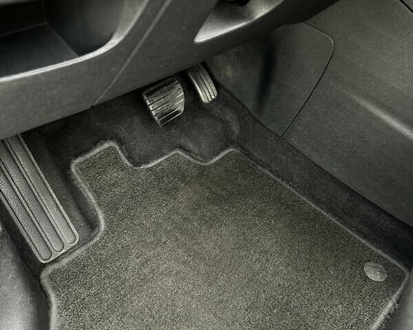 Серый Рено Сценик, объемом двигателя 2 л и пробегом 272 тыс. км за 6800 $, фото 14 на Automoto.ua