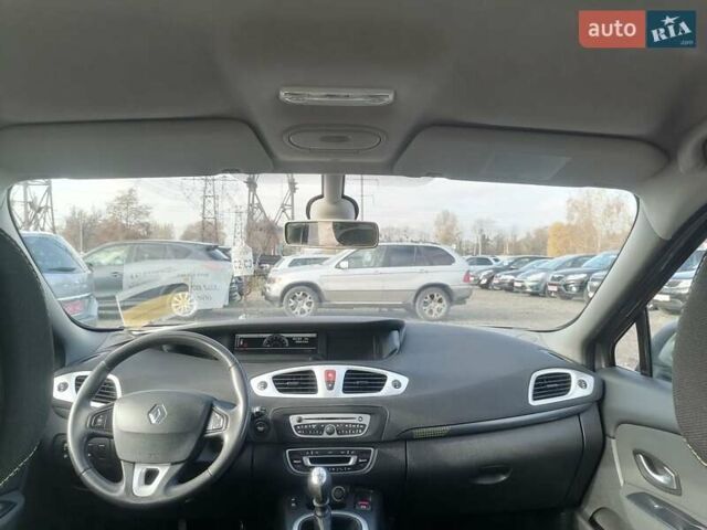 Серый Рено Сценик, объемом двигателя 1.6 л и пробегом 156 тыс. км за 7200 $, фото 17 на Automoto.ua