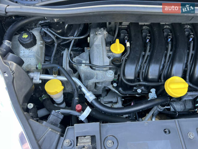 Сірий Рено Сценік, об'ємом двигуна 1.6 л та пробігом 237 тис. км за 7650 $, фото 71 на Automoto.ua