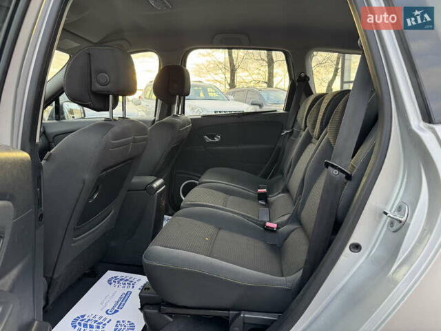 Сірий Рено Сценік, об'ємом двигуна 1.4 л та пробігом 176 тис. км за 7300 $, фото 13 на Automoto.ua