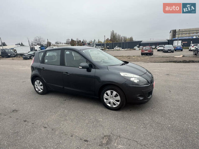 Серый Рено Сценик, объемом двигателя 1.6 л и пробегом 218 тыс. км за 7800 $, фото 13 на Automoto.ua