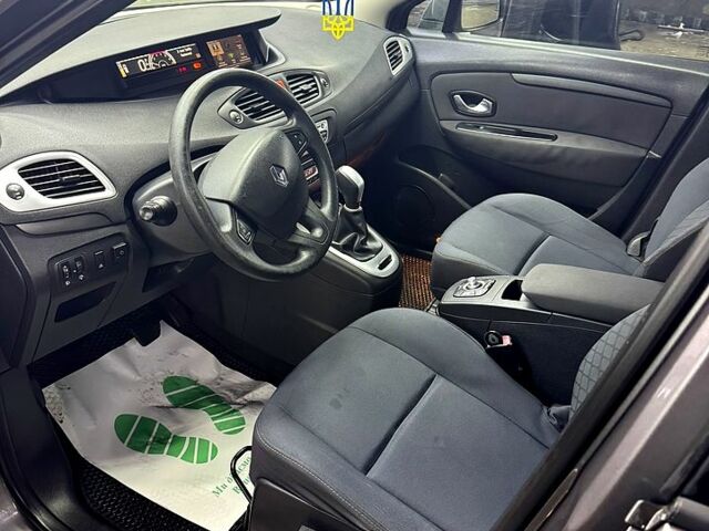 Сірий Рено Сценік, об'ємом двигуна 2 л та пробігом 181 тис. км за 8500 $, фото 3 на Automoto.ua