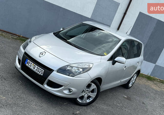 Рено Сценик 2009 в Виннице на Automoto.ua Серый Рено Сценик, объемом двигателя 0 л и пробегом 220 тыс. км за 7750 $, фото 10 на Automoto.ua