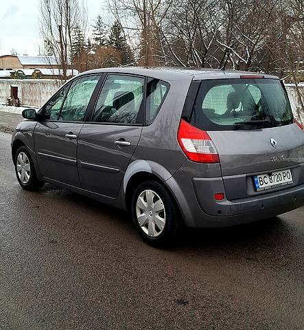 Серый Рено Сценик, объемом двигателя 1.6 л и пробегом 311 тыс. км за 4750 $, фото 4 на Automoto.ua