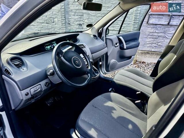 Серый Рено Сценик, объемом двигателя 1.6 л и пробегом 228 тыс. км за 5450 $, фото 15 на Automoto.ua