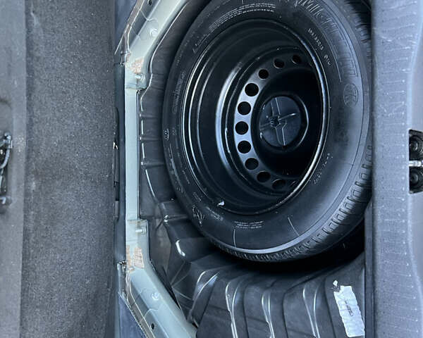 Сірий Рено Сценік, об'ємом двигуна 1.6 л та пробігом 237 тис. км за 7650 $, фото 64 на Automoto.ua