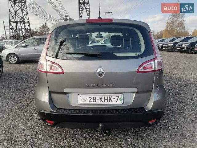 Серый Рено Сценик, объемом двигателя 1.6 л и пробегом 156 тыс. км за 7200 $, фото 4 на Automoto.ua
