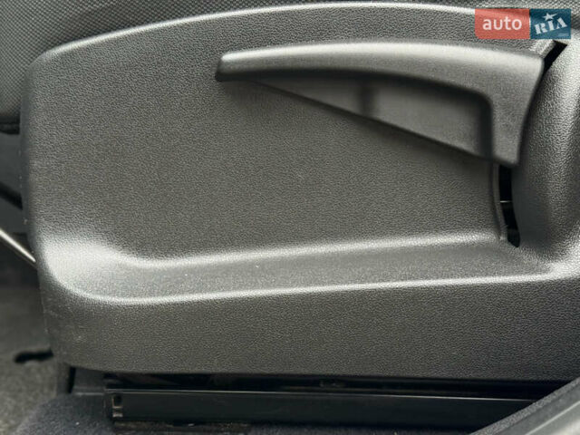 Серый Рено Сценик, объемом двигателя 1.6 л и пробегом 196 тыс. км за 6700 $, фото 52 на Automoto.ua