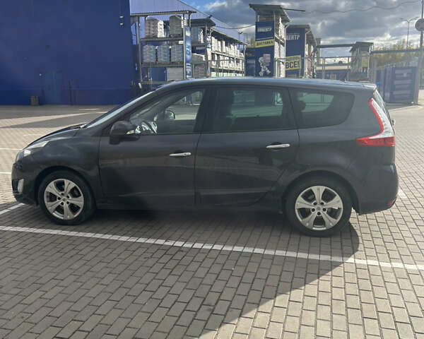 Сірий Рено Сценік, об'ємом двигуна 1.6 л та пробігом 148 тис. км за 6800 $, фото 3 на Automoto.ua