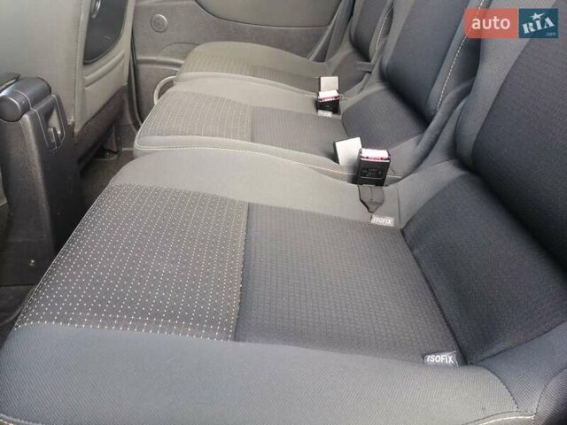Серый Рено Сценик, объемом двигателя 1.6 л и пробегом 156 тыс. км за 7200 $, фото 12 на Automoto.ua