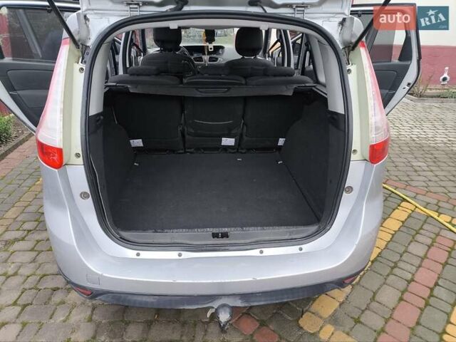 Сірий Рено Сценік, об'ємом двигуна 1.46 л та пробігом 207 тис. км за 6200 $, фото 10 на Automoto.ua