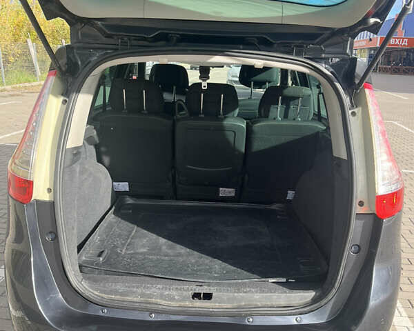 Сірий Рено Сценік, об'ємом двигуна 1.6 л та пробігом 148 тис. км за 6800 $, фото 9 на Automoto.ua