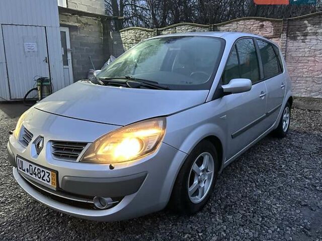 Серый Рено Сценик, объемом двигателя 1.6 л и пробегом 228 тыс. км за 5450 $, фото 11 на Automoto.ua