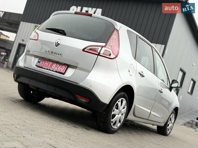 Серый Рено Сценик, объемом двигателя 1.6 л и пробегом 196 тыс. км за 6700 $, фото 28 на Automoto.ua