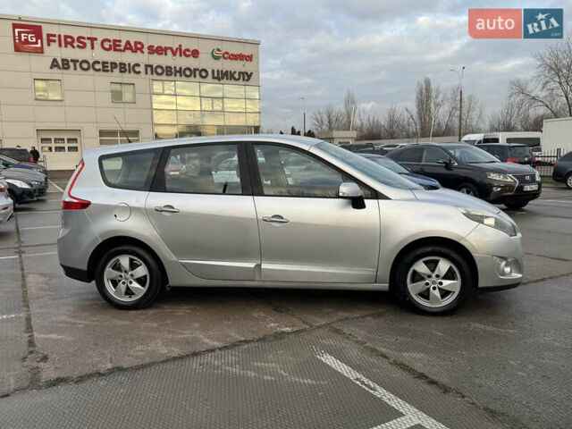 Сірий Рено Сценік, об'ємом двигуна 1.4 л та пробігом 176 тис. км за 7300 $, фото 3 на Automoto.ua