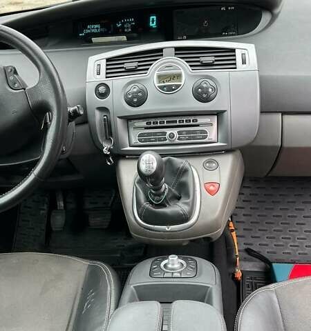 Сірий Рено Сценік, об'ємом двигуна 1.5 л та пробігом 390 тис. км за 5500 $, фото 10 на Automoto.ua