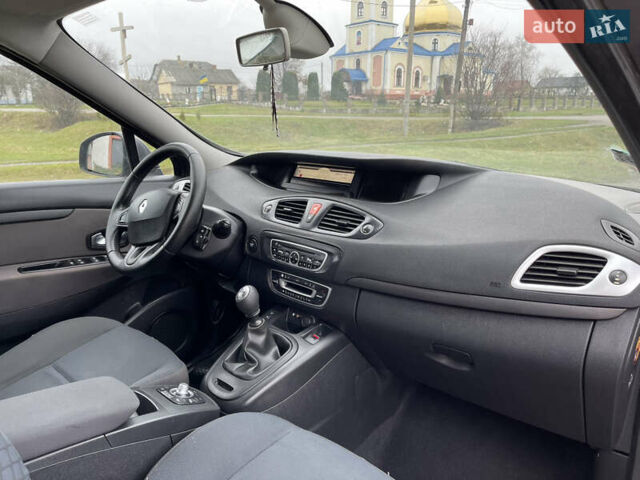 Сірий Рено Сценік, об'ємом двигуна 1.5 л та пробігом 268 тис. км за 6450 $, фото 15 на Automoto.ua