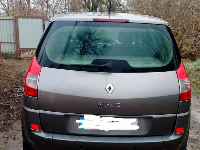 Серый Рено Сценик, объемом двигателя 15 л и пробегом 300 тыс. км за 5300 $, фото 2 на Automoto.ua