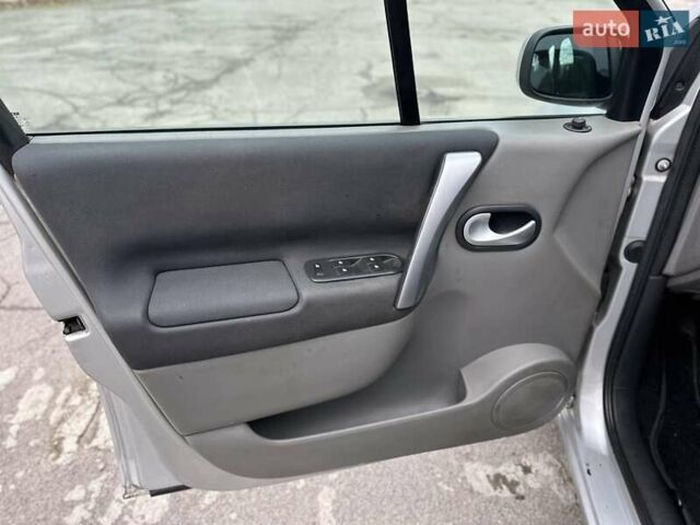 Сірий Рено Сценік, об'ємом двигуна 1.6 л та пробігом 229 тис. км за 5100 $, фото 14 на Automoto.ua