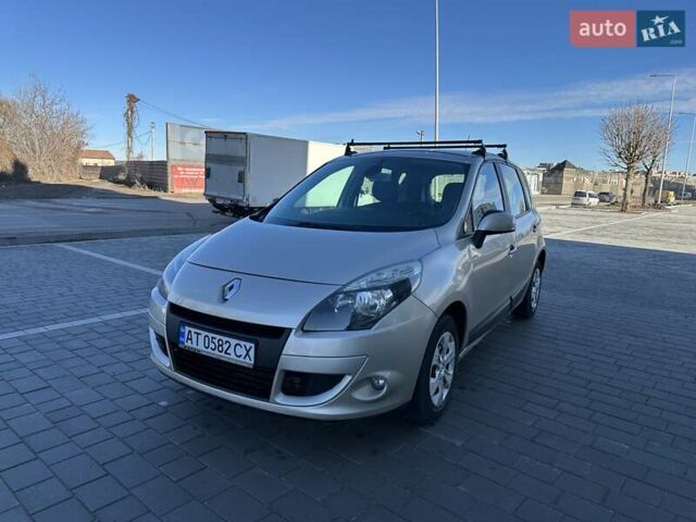 Серый Рено Сценик, объемом двигателя 1.46 л и пробегом 213 тыс. км за 5600 $, фото 7 на Automoto.ua