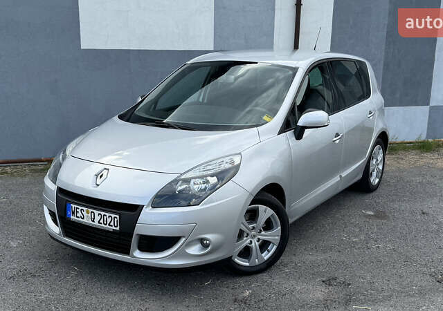 Рено Сценик 2009 в Виннице на Automoto.ua Серый Рено Сценик, объемом двигателя 0 л и пробегом 220 тыс. км за 7750 $, фото 11 на Automoto.ua