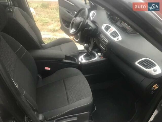Сірий Рено Сценік, об'ємом двигуна 1.6 л та пробігом 209 тис. км за 6500 $, фото 9 на Automoto.ua