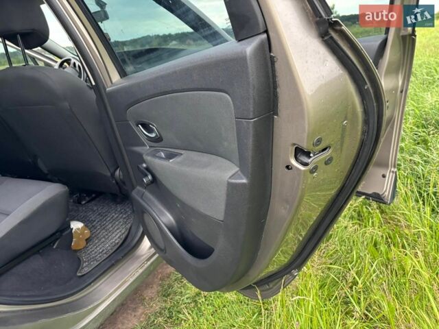 Сірий Рено Сценік, об'ємом двигуна 1.6 л та пробігом 322 тис. км за 5000 $, фото 14 на Automoto.ua