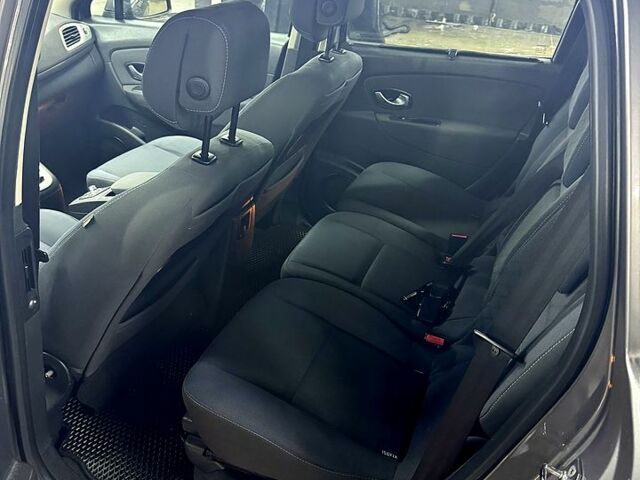 Сірий Рено Сценік, об'ємом двигуна 2 л та пробігом 181 тис. км за 8500 $, фото 5 на Automoto.ua