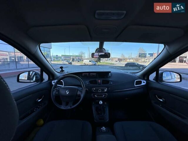 Серый Рено Сценик, объемом двигателя 1.46 л и пробегом 213 тыс. км за 5600 $, фото 40 на Automoto.ua