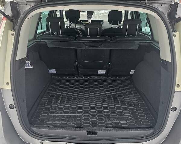 Серый Рено Сценик, объемом двигателя 1.4 л и пробегом 270 тыс. км за 6000 $, фото 19 на Automoto.ua