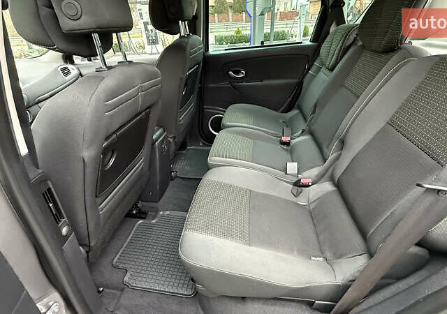 Сірий Рено Сценік, об'ємом двигуна 1.6 л та пробігом 176 тис. км за 7250 $, фото 17 на Automoto.ua