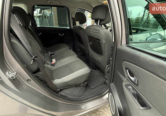 Сірий Рено Сценік, об'ємом двигуна 1.6 л та пробігом 176 тис. км за 7250 $, фото 15 на Automoto.ua