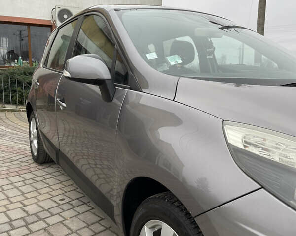 Сірий Рено Сценік, об'ємом двигуна 1.5 л та пробігом 268 тис. км за 6450 $, фото 7 на Automoto.ua