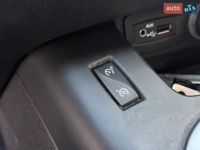 Сірий Рено Сценік, об'ємом двигуна 1.46 л та пробігом 265 тис. км за 5350 $, фото 22 на Automoto.ua