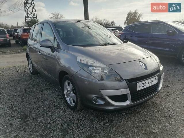 Серый Рено Сценик, объемом двигателя 1.6 л и пробегом 156 тыс. км за 7200 $, фото 2 на Automoto.ua