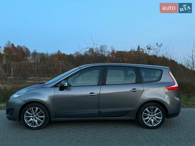 Серый Рено Сценик, объемом двигателя 1.5 л и пробегом 241 тыс. км за 5950 $, фото 4 на Automoto.ua