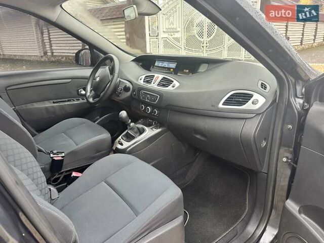 Сірий Рено Сценік, об'ємом двигуна 1.46 л та пробігом 271 тис. км за 4750 $, фото 8 на Automoto.ua