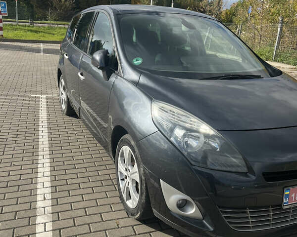 Сірий Рено Сценік, об'ємом двигуна 1.6 л та пробігом 148 тис. км за 6800 $, фото 5 на Automoto.ua