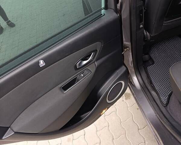 Сірий Рено Сценік, об'ємом двигуна 1.87 л та пробігом 225 тис. км за 7300 $, фото 50 на Automoto.ua