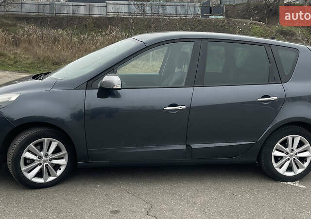 Сірий Рено Сценік, об'ємом двигуна 1.6 л та пробігом 237 тис. км за 7900 $, фото 2 на Automoto.ua