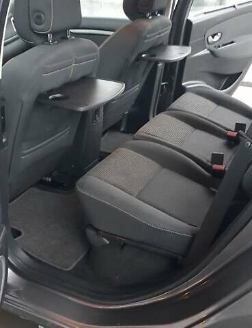 Серый Рено Сценик, объемом двигателя 2 л и пробегом 245 тыс. км за 7000 $, фото 12 на Automoto.ua