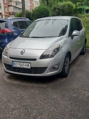 Серый Рено Сценик, объемом двигателя 1.46 л и пробегом 206 тыс. км за 7200 $, фото 17 на Automoto.ua