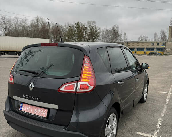 Серый Рено Сценик, объемом двигателя 1.6 л и пробегом 210 тыс. км за 7500 $, фото 14 на Automoto.ua