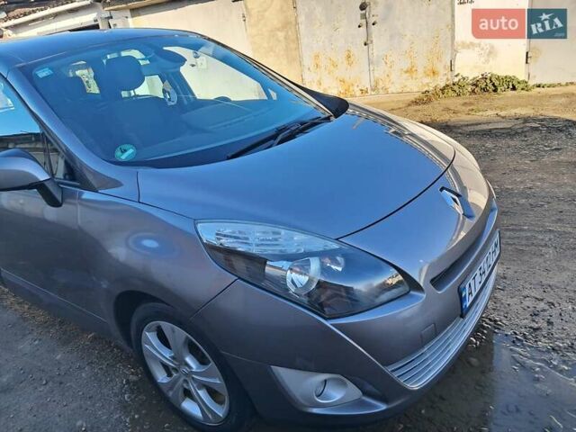 Серый Рено Сценик, объемом двигателя 1.9 л и пробегом 220 тыс. км за 6500 $, фото 1 на Automoto.ua