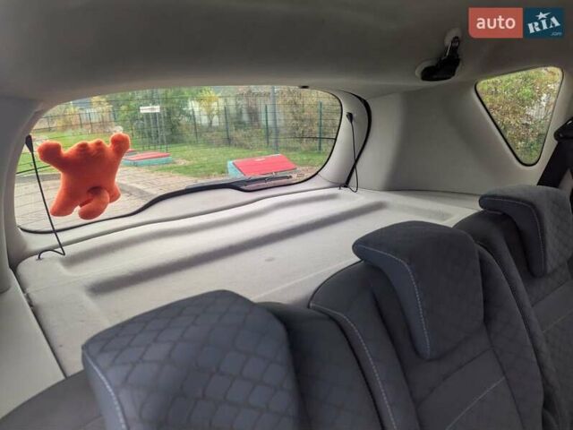 Серый Рено Сценик, объемом двигателя 1.46 л и пробегом 264 тыс. км за 7000 $, фото 23 на Automoto.ua