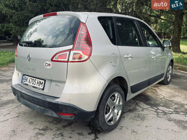 Рено Сценик 2010 в Ровно на Automoto.ua Серый Рено Сценик, объемом двигателя 1.4 л и пробегом 164 тыс. км за 5500 $, фото 7 на Automoto.ua