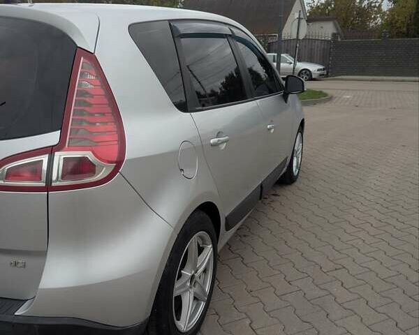 Серый Рено Сценик, объемом двигателя 1.46 л и пробегом 264 тыс. км за 7000 $, фото 7 на Automoto.ua